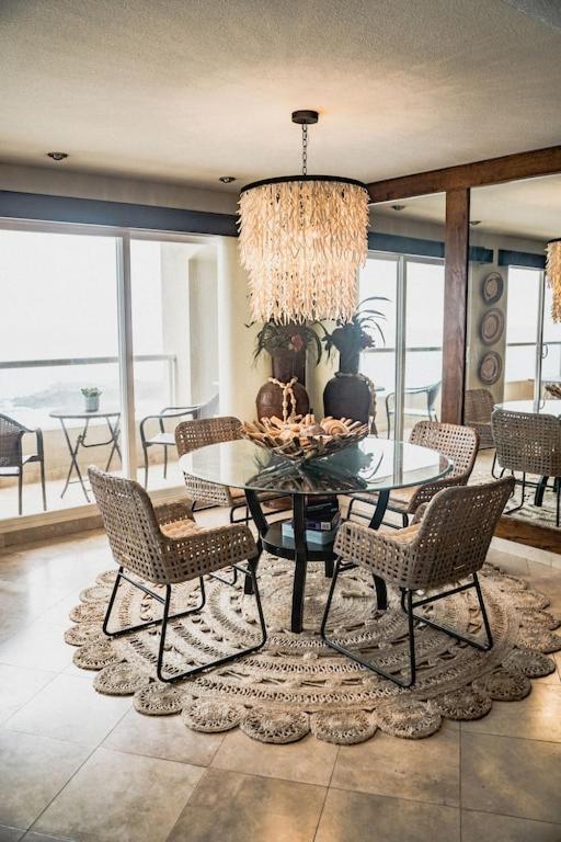Appartement 'Luxury Oceanfront Penthouse With Pools, Jacuzzis And Spectacular Ocean Views' à Rosarito Extérieur photo