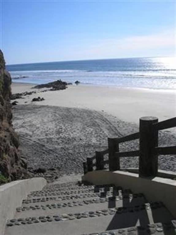Appartement 'Luxury Oceanfront Penthouse With Pools, Jacuzzis And Spectacular Ocean Views' à Rosarito Extérieur photo